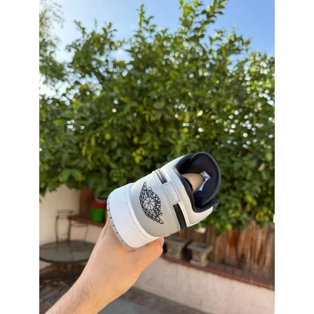 Jordan Air Jordan 1 Low shadow toe 553560-052 8.5w or 7y